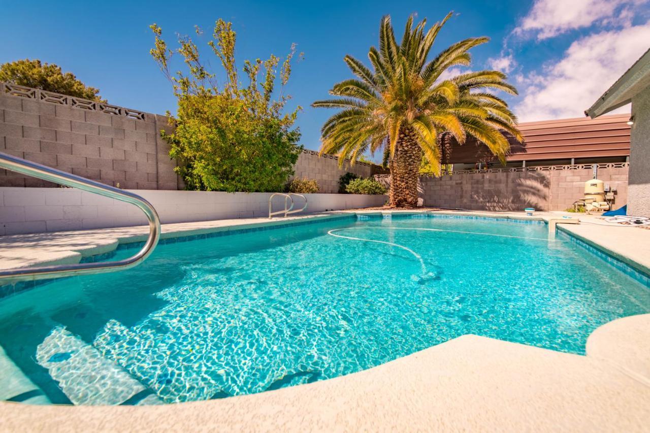 הוילה לאס וגאס Relax In Style!! Pool, Vegas Games, Rv Parking מראה חיצוני תמונה